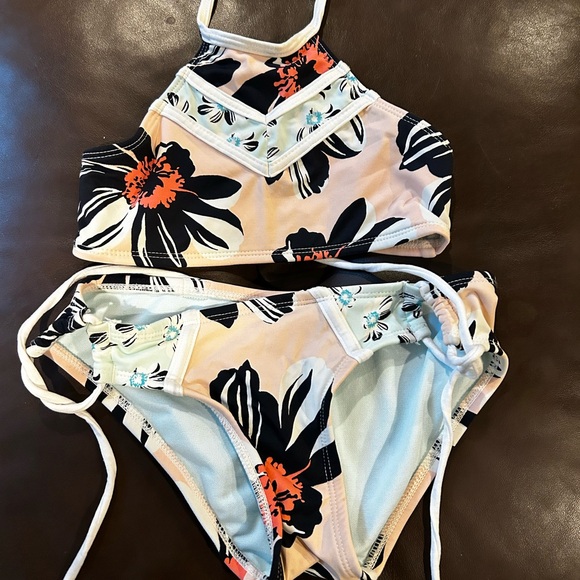Hobie Girls 2 piece swim - Picture 1 of 5